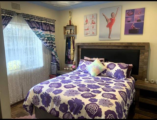 3 BEDROOM HOUSE FOR SALE IN CINDERELLA